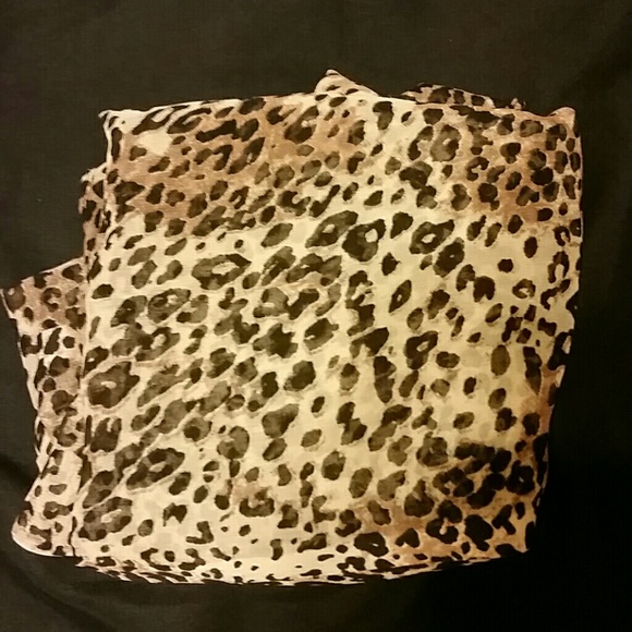 leopard Fora scarf - Picture 4 of 4